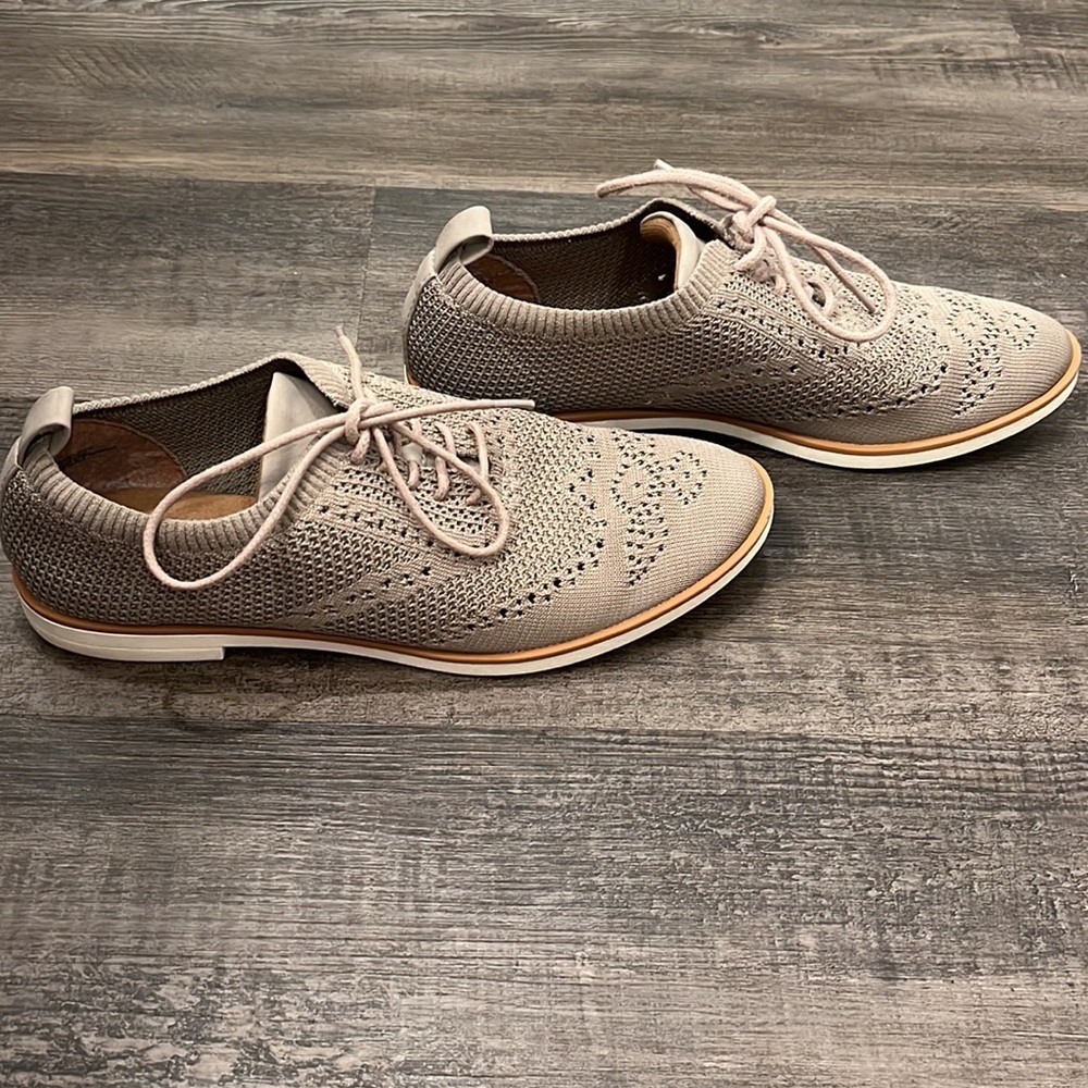 Sofft Euro Soft Virida Lace Up Oxford Loafers Taupe size 8